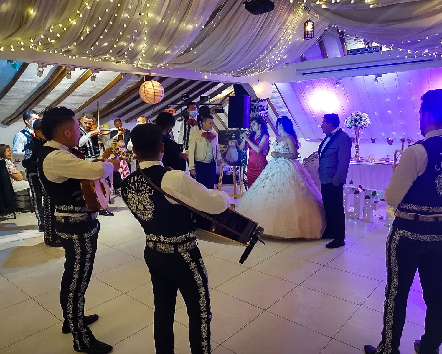 Mariachi Juvenil Cantares Services